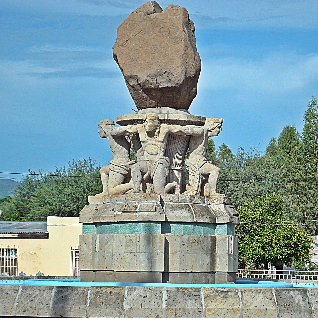 Plaza Miguel Hidalgo y la Piedra Histórica